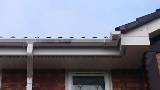 Portajet - your premier Gloucester-based jetwashing and cleaning company - gutter cleaning