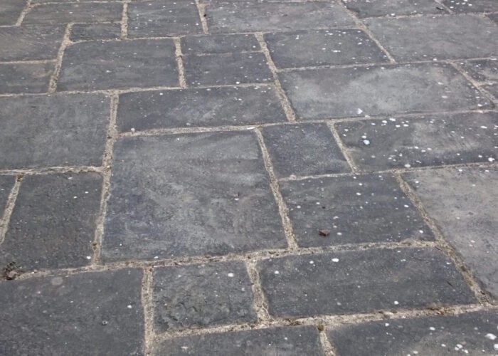 Portajet - stone paving before Portajet - your premier Gloucester-based jetwashing and cleaning company - Stone paving before