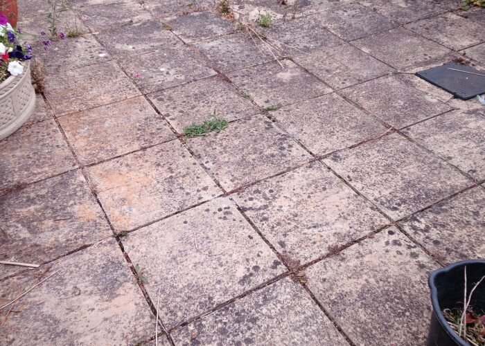 Portajet - Patio Before Portajet - your premier Gloucester-based jetwashing and cleaning company -